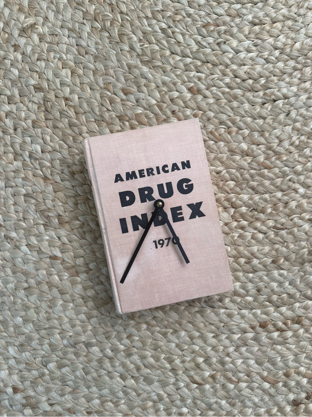 Vintage Book Clock Wall Hanging